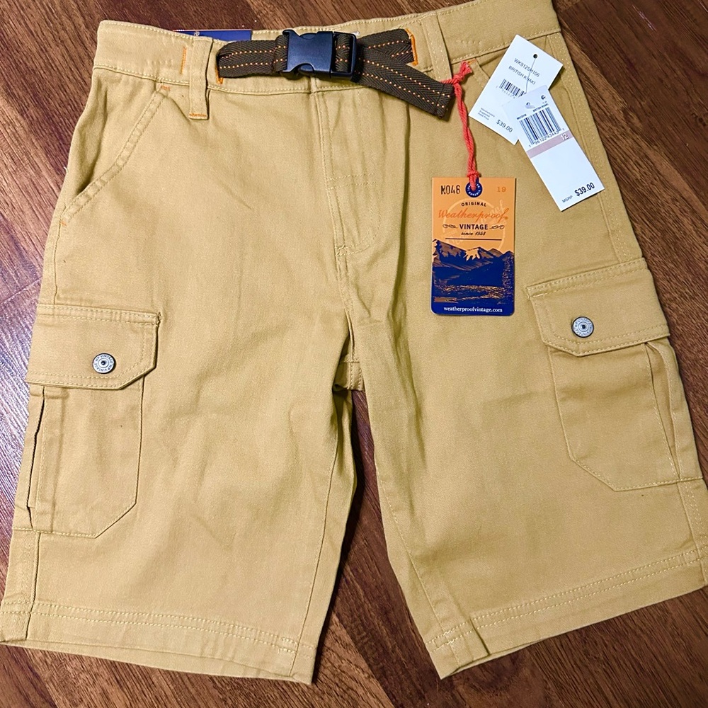 WEATHERPROOF VINTAGE Tan Cargo Shorts with Belt in British Khaki